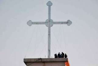 A large cross was erected at Telekuf-Tesqopa near Mosul, Iraq where intense battles to liberate ISIS had occurred.