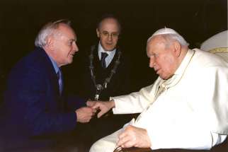 Matercare International’s Dr. Robert Walley meets with Pope John Paul II.