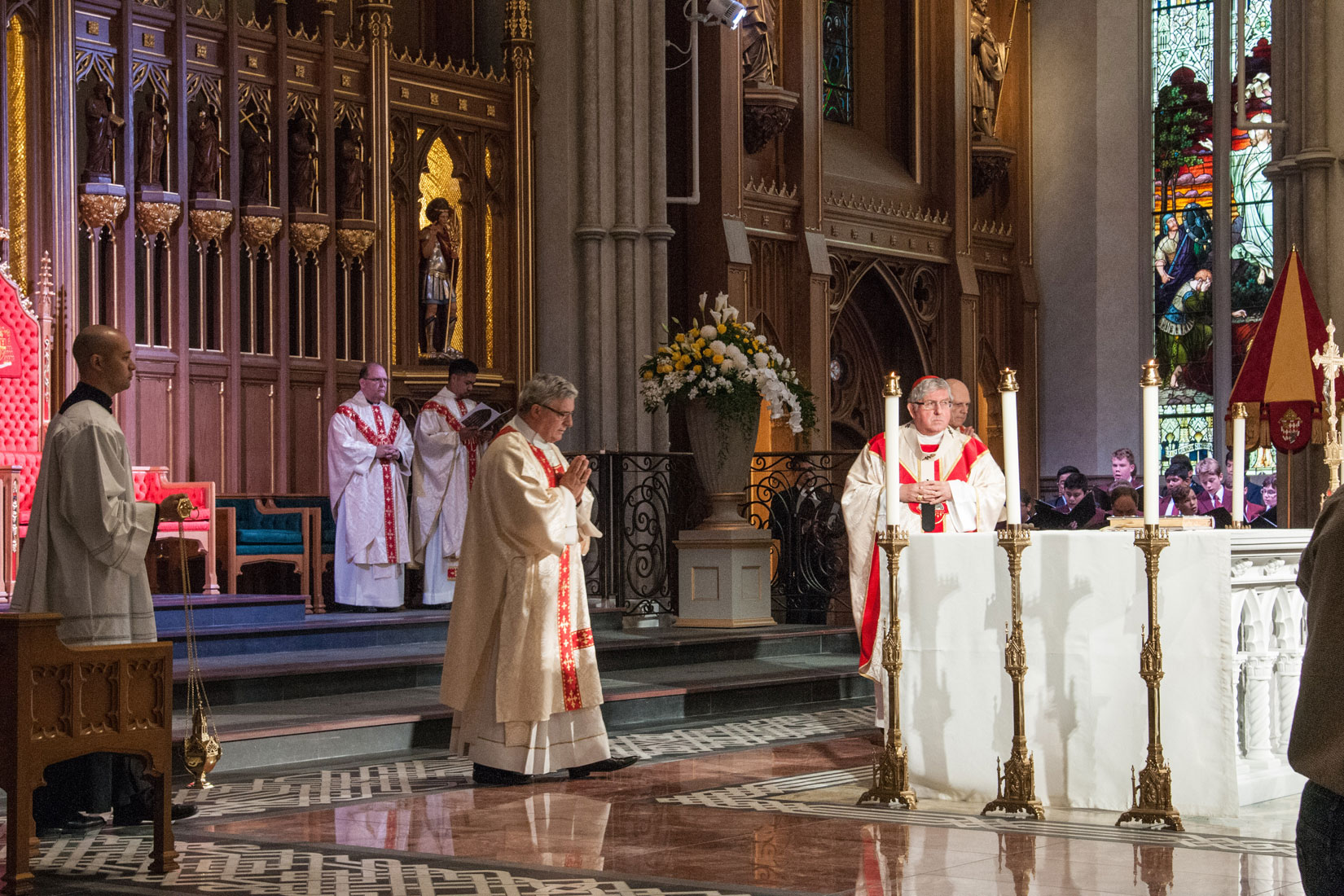 The workers’ thanksgiving Mass at St. Michael’s Cathedral Sept. 30. (Photo by Michael Swan)