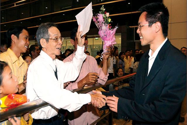 Thanh Campbell, author of Orphan 32, reunites with his biological father Nguyen Minh Thanh after being mistakenly evacuated from South Vietnam during the fall of Saigon.