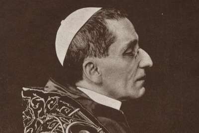 Pope Benedict XV circa 1915.