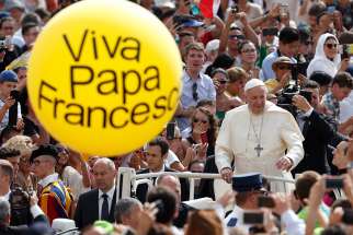A large ballon is seen as Pope Francis greets the crowd during his general audience in St. Peter&#039;s Square at the Vatican June 13.