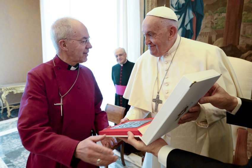 Meeting Anglican primates, Pope Francis talks about overcoming divisions