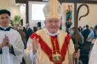 Cardinal Thomas Collins, centre, was honoured by ORAT and the Chaldean community June 19 for bringing thousands of refugees to Canada.