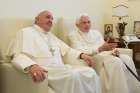  Pope Francis chats with retired Pope Benedict XVI at the retired pope&#039;s home at the Mater Ecclesiae monastery at the Vatican 2015.