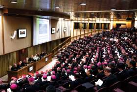 Veteran Vatican journalist Robert Mickens expects Pope Francis to “rattle cages” at the Oct. 4-25 Synod of Bishops on the Family. He said Francis is not afraid of debate and he expects the Pope will increase the frequencies of Synods in the future. 