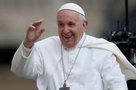 Pope Francis arrives to lead his general audience in St. Peter&#039;s Square at the Vatican May 15, 2019. 